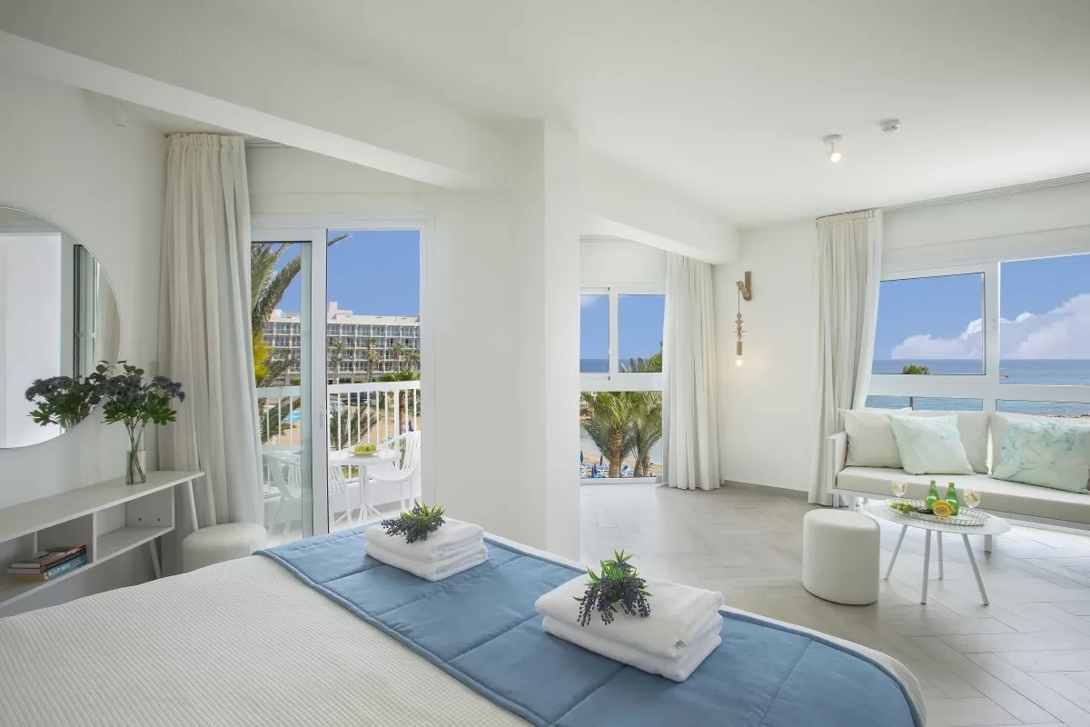 Louis Hotels - Louis Infinity Blu **** LUX - Zimmer mit Aussicht